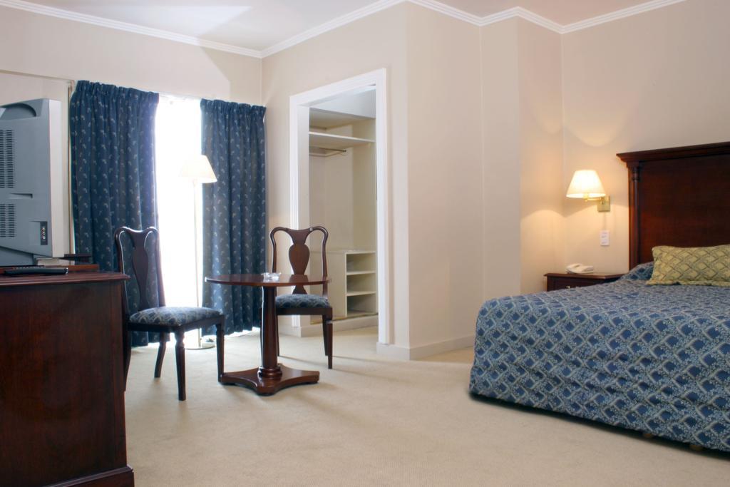 Provincial Plaza Hotel Salta Luaran gambar
